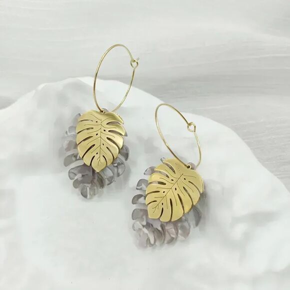 Leaf Stainless Steel Earrings 14k GOLD PLATED - Picture 1 of 2